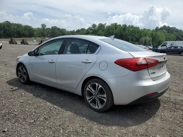 KNAFZ4A83G5569981 2016 KIA FORTE - Image 2