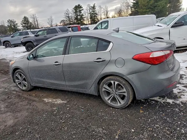 KNAFZ4A83G5575523 2016 KIA FORTE - Image 2