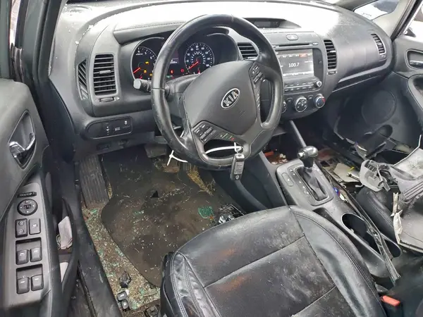 KNAFZ4A83G5575523 2016 KIA FORTE - Image 8