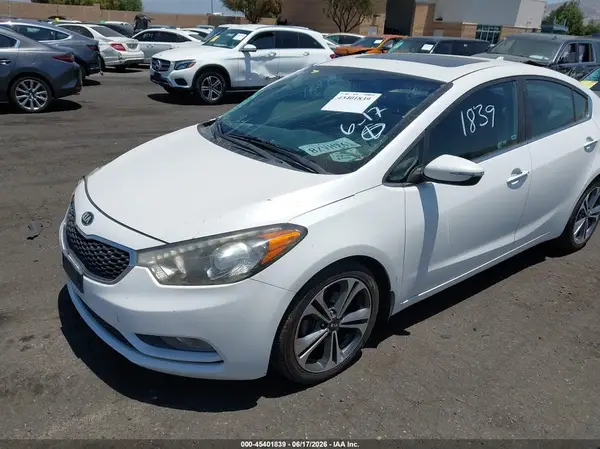 KNAFZ4A83G5598171 2016 KIA FORTE - Image 2