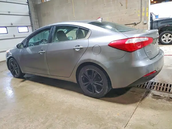 KNAFZ4A84G5454418 2016 KIA FORTE - Image 2