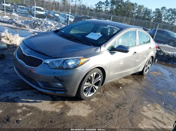 KNAFZ4A84G5529893 2016 KIA FORTE - Image 2
