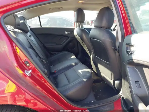 KNAFZ4A84G5548444 2016 KIA FORTE - Image 8