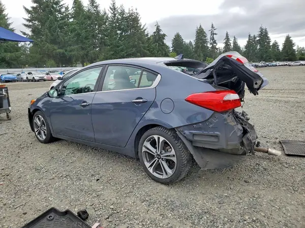 KNAFZ4A84G5578043 2016 KIA FORTE - Image 2