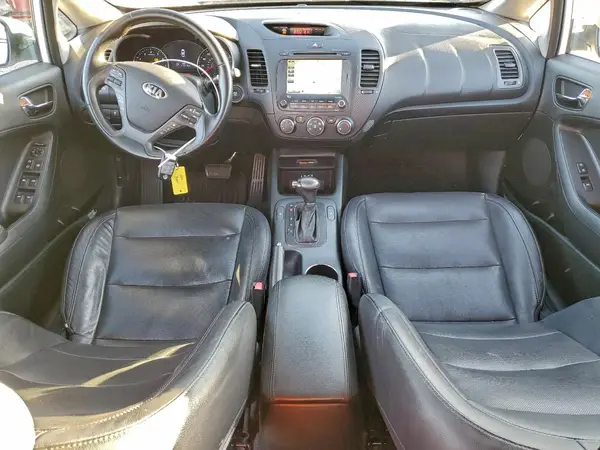 KNAFZ4A84G5615060 2016 KIA FORTE - Image 8