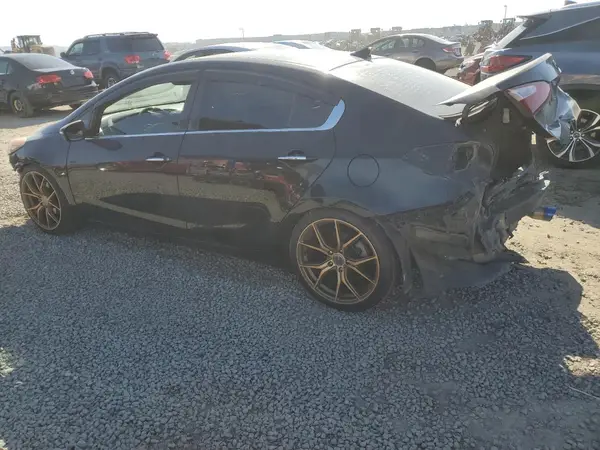 KNAFZ4A85G5525917 2016 KIA FORTE - Image 2
