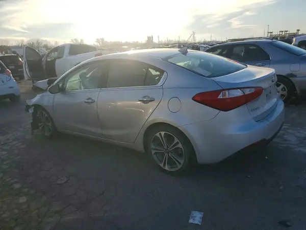 KNAFZ4A85G5550820 2016 KIA FORTE - Image 2