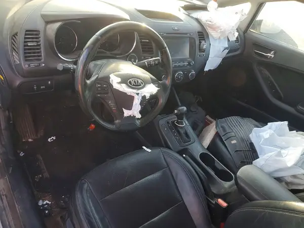 KNAFZ4A85G5550820 2016 KIA FORTE - Image 8