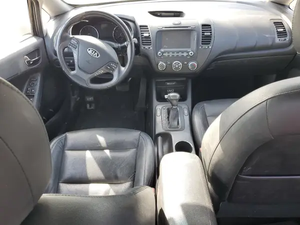 KNAFZ4A85G5578522 2016 KIA FORTE - Image 8