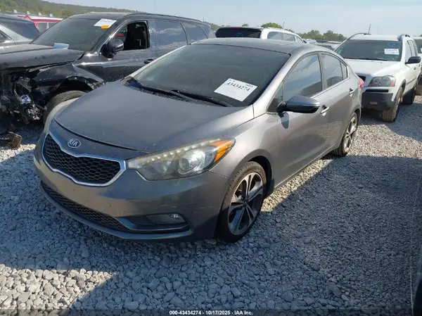 KNAFZ4A85G5590038 2016 KIA FORTE - Image 2