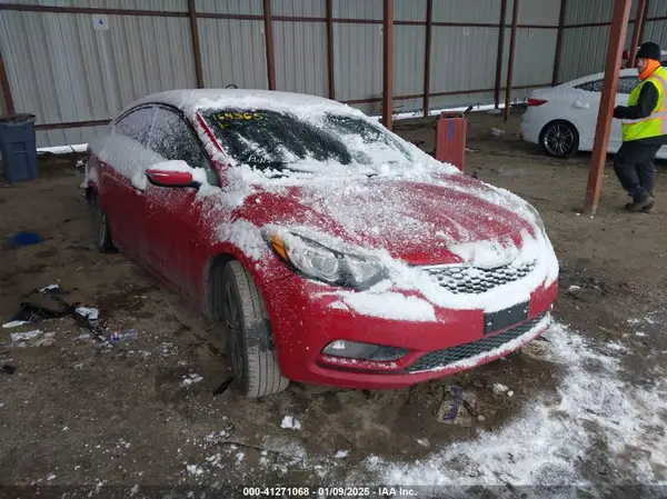 KNAFZ4A85G5612989 2016 KIA FORTE - Image 1