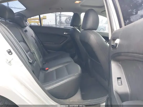 KNAFZ4A86G5523450 2016 KIA FORTE - Image 8