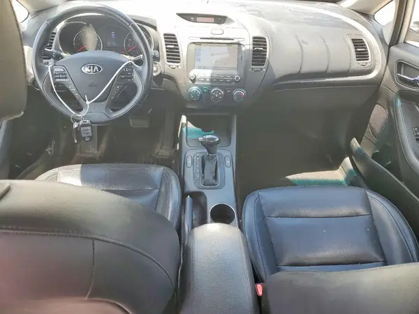 KNAFZ4A86G5550437 2016 KIA FORTE - Image 8