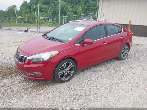 KNAFZ4A87G5447785 2016 KIA FORTE - Image 2