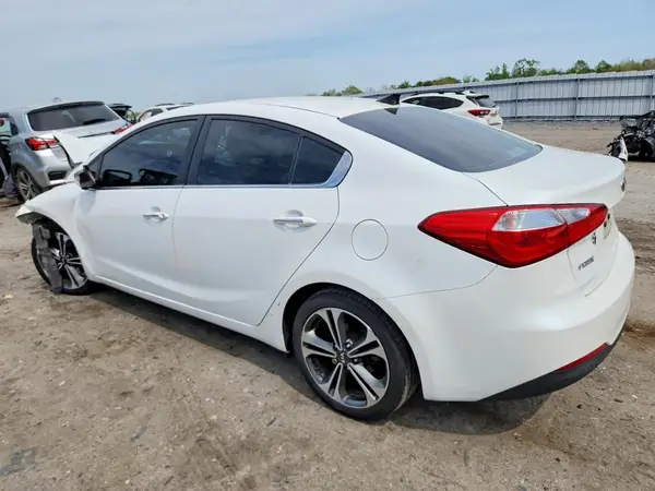 KNAFZ4A87G5448404 2016 KIA FORTE - Image 2