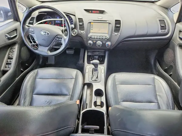 KNAFZ4A87G5489695 2016 KIA FORTE - Image 8