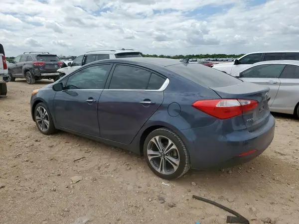 KNAFZ4A87G5547594 2016 KIA FORTE - Image 2