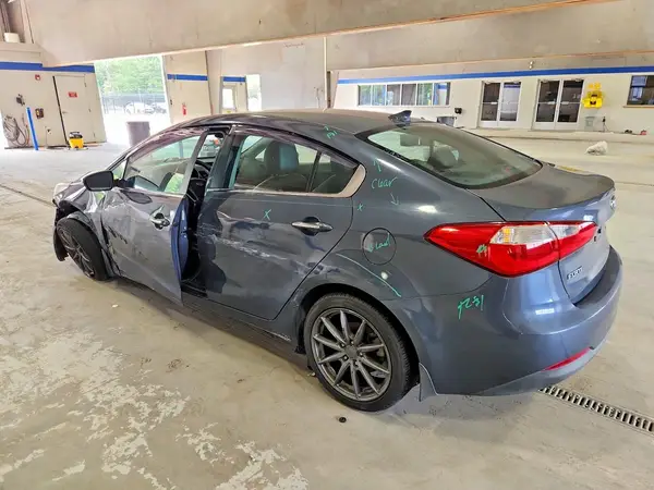 KNAFZ4A87G5554612 2016 KIA FORTE - Image 2