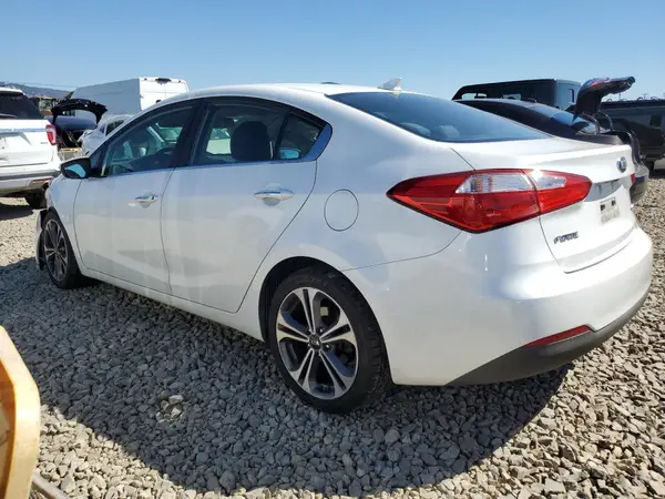 KNAFZ4A88G5465048 2016 KIA FORTE - Image 2