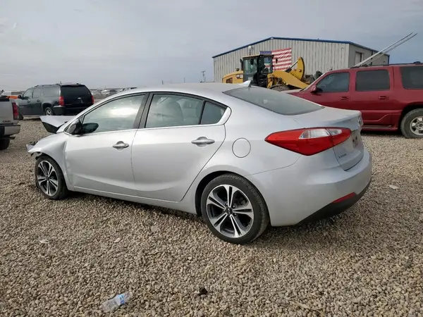 KNAFZ4A88G5473456 2016 KIA FORTE - Image 2