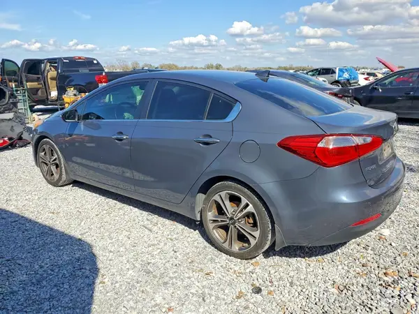 KNAFZ4A88G5483565 2016 KIA FORTE - Image 2