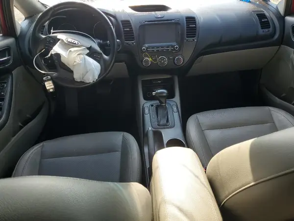 KNAFZ4A88G5548771 2016 KIA FORTE - Image 8