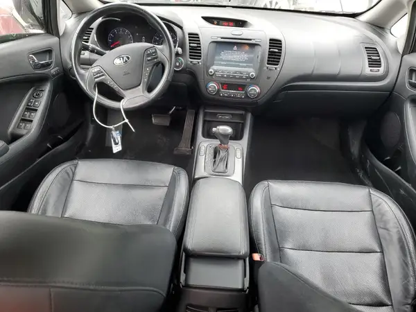 KNAFZ4A88G5550228 2016 KIA FORTE - Image 8