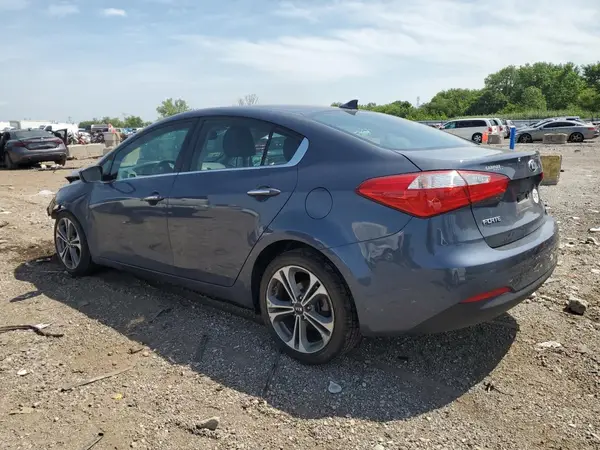 KNAFZ4A88G5550553 2016 KIA FORTE - Image 2