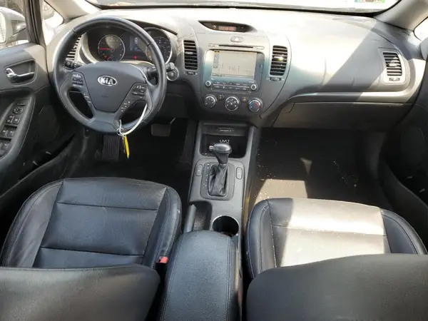 KNAFZ4A88G5550553 2016 KIA FORTE - Image 8