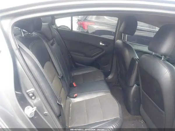 KNAFZ4A88G5571807 2016 KIA FORTE - Image 8