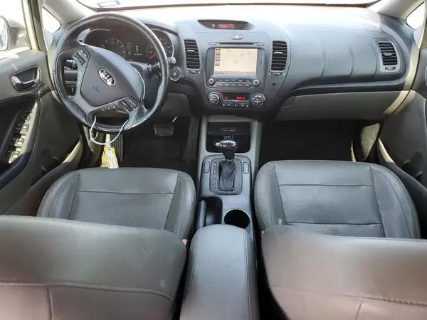 KNAFZ4A89G5546236 2016 KIA FORTE - Image 8