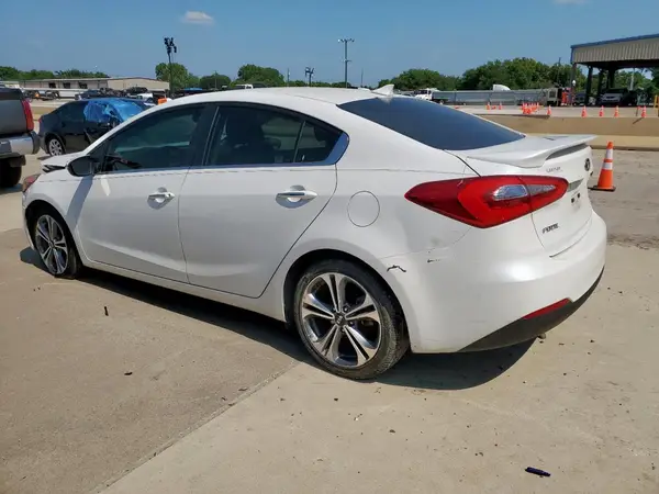 KNAFZ4A89G5546494 2016 KIA FORTE - Image 2