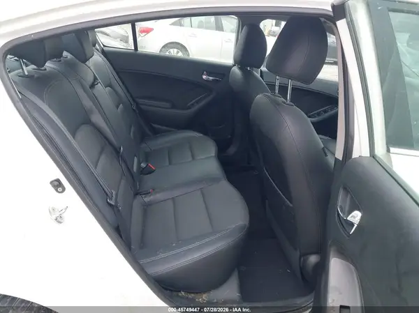 KNAFZ4A89G5551226 2016 KIA FORTE - Image 8