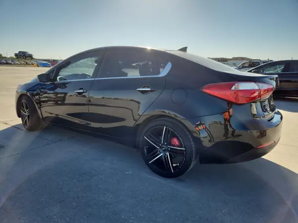KNAFZ4A89G5615815 2016 KIA FORTE - Image 2