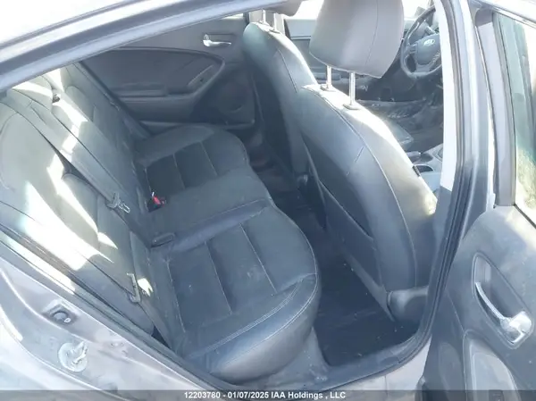KNAFZ4A8XG5472387 2016 KIA FORTE - Image 8