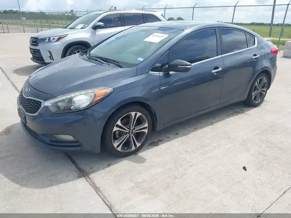 KNAFZ4A8XG5504836 2016 KIA FORTE - Image 2