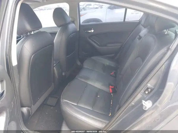 KNAFZ4A8XG5504836 2016 KIA FORTE - Image 8