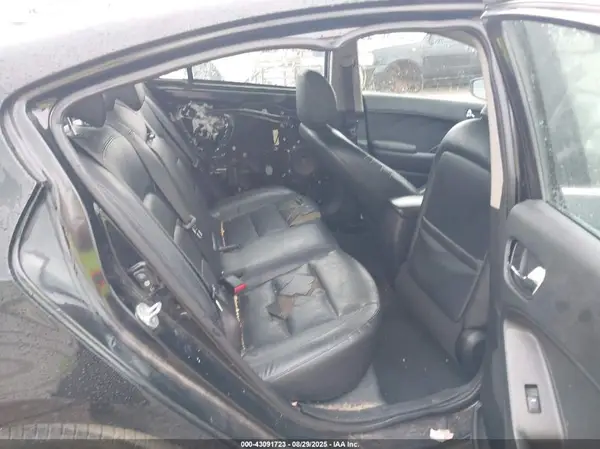 KNAFZ4A8XG5547444 2016 KIA FORTE - Image 8