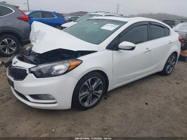 KNAFZ4A8XG5551431 2016 KIA FORTE - Image 2