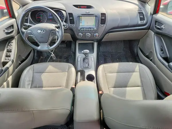 KNAFZ4A8XG5599656 2016 KIA FORTE - Image 8