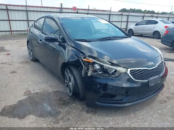 KNAFZ4A8XG5615046 2016 KIA FORTE - Image 1