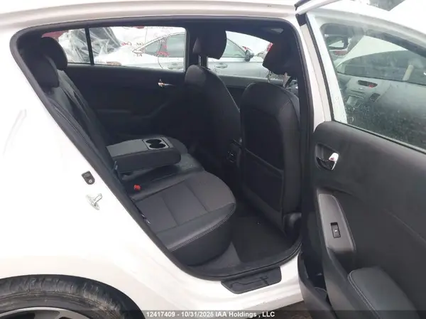 KNAFZ5A30G5453261 2016 KIA FORTE - Image 8