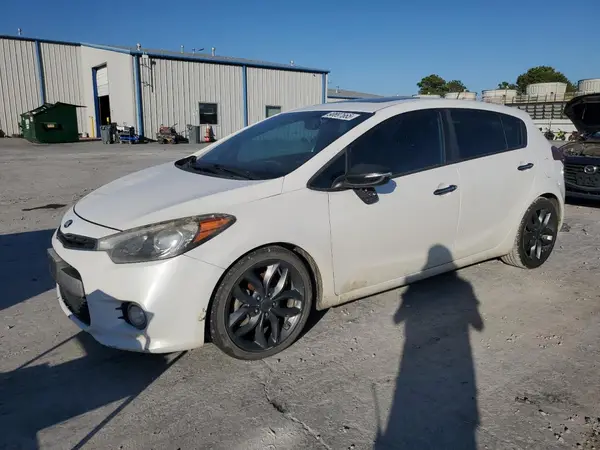 KNAFZ5A31G5492084 2016 KIA FORTE - Image 1