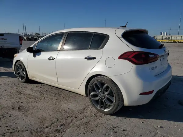 KNAFZ5A31G5492084 2016 KIA FORTE - Image 2