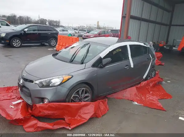 KNAFZ5A32G5509135 2016 KIA FORTE - Image 2