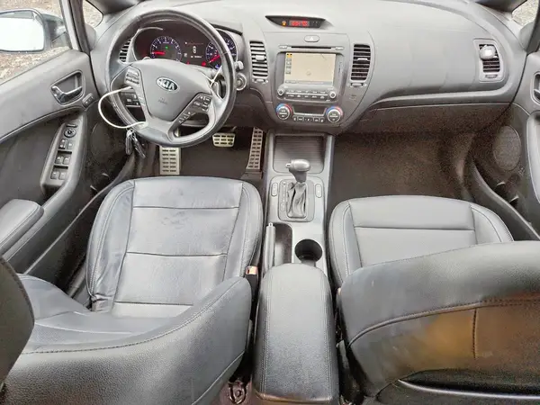 KNAFZ5A32G5626276 2016 KIA FORTE - Image 8