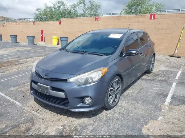KNAFZ5A33G5494547 2016 KIA FORTE - Image 2