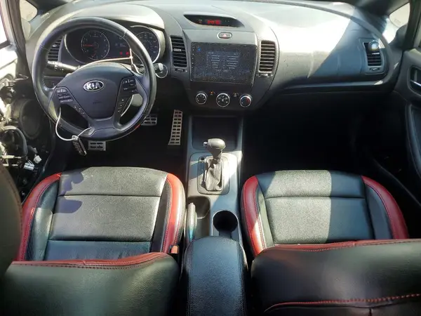 KNAFZ5A34G5499370 2016 KIA FORTE - Image 8