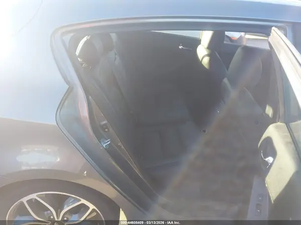KNAFZ5A34G5636419 2016 KIA FORTE - Image 8