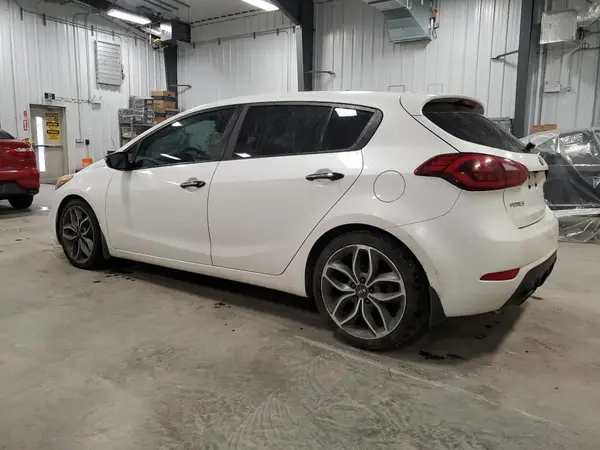 KNAFZ5A35G5468919 2016 KIA FORTE - Image 2
